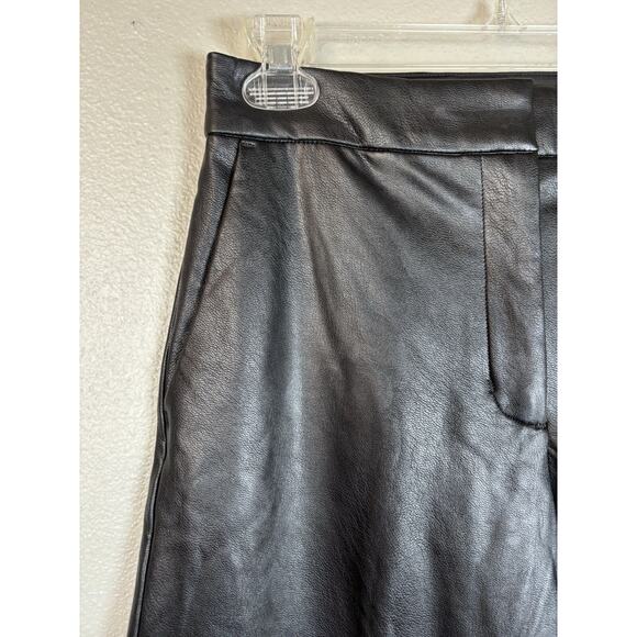 EXPRESS Size 0R Women's Black‎ High Rise Vegan Leather Pants Cropped Flare NEW - Picture 5 of 12